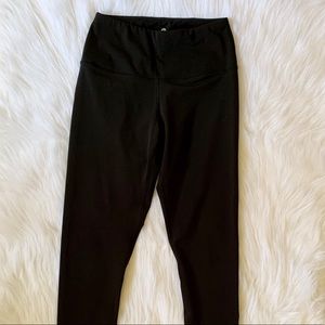 ✨ALL ITEMS $5✨ 90 Degree Black Active Leggings